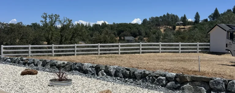 Classic Fence designed for livestock