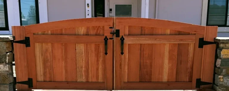 Sacramento redwood fence construction by Classic Fence Co
