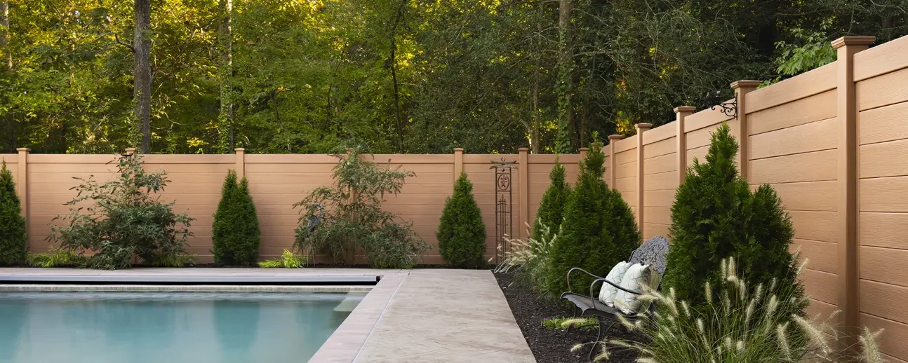 Sacramento vinyl fencing by Classic Fence Co